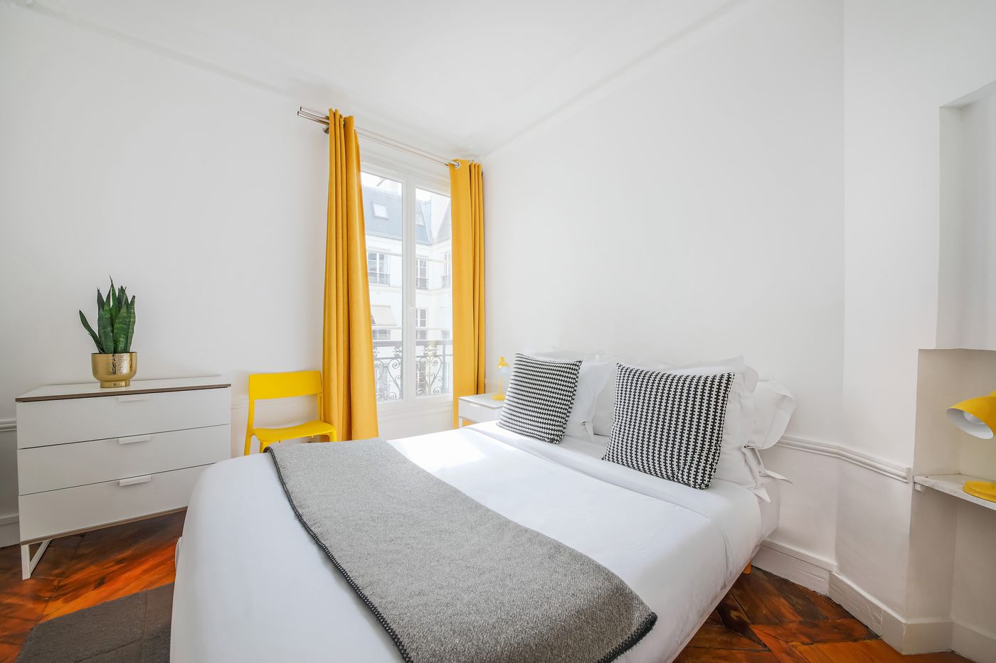 Résidence Bergère - Apartments-France-Paris-Room-4