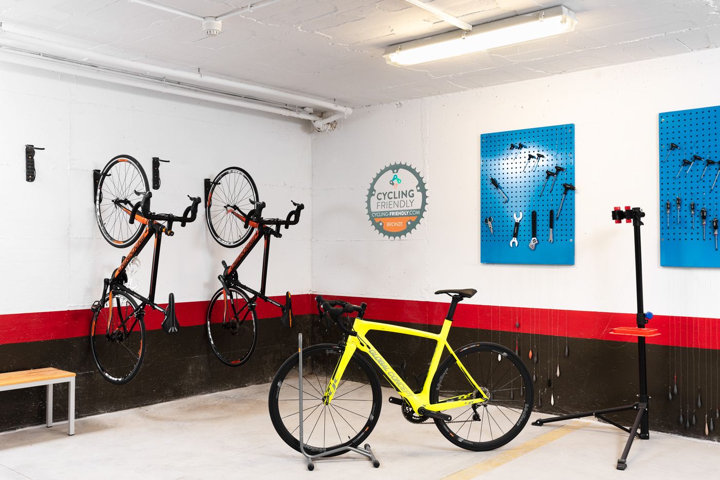 Colina-del-Paraiso-Sports-and-Entertainment-59