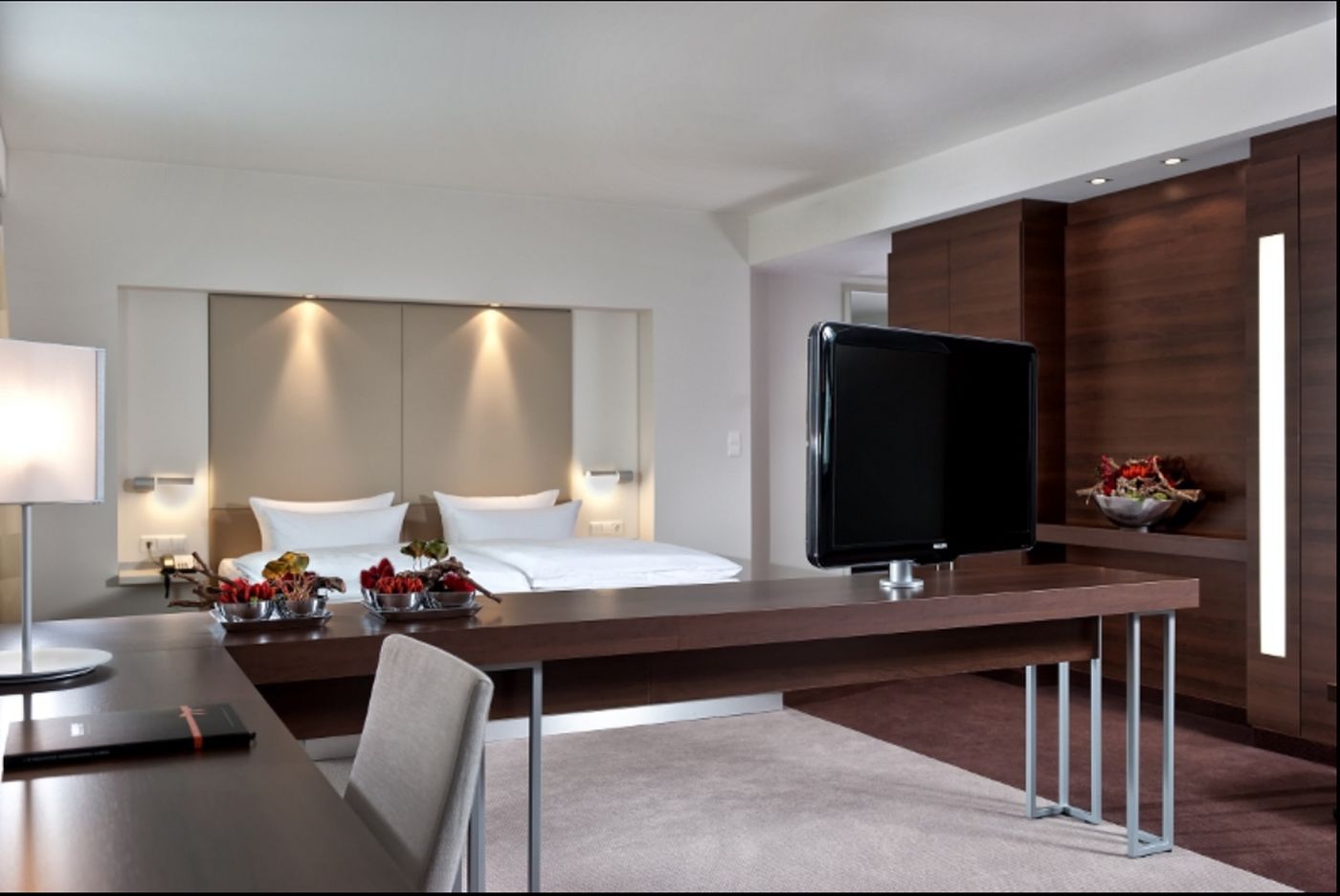 Estrel-Hotel-Berlin-Room-30