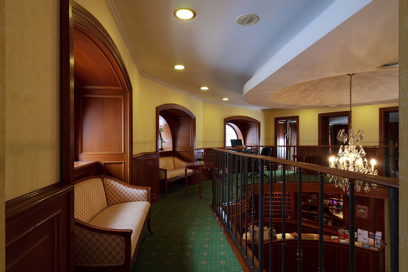 Hotel-Kinsky-Fountain-Bar-6