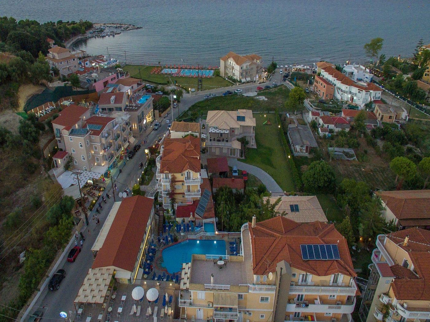 Planos Beach Aparthotel