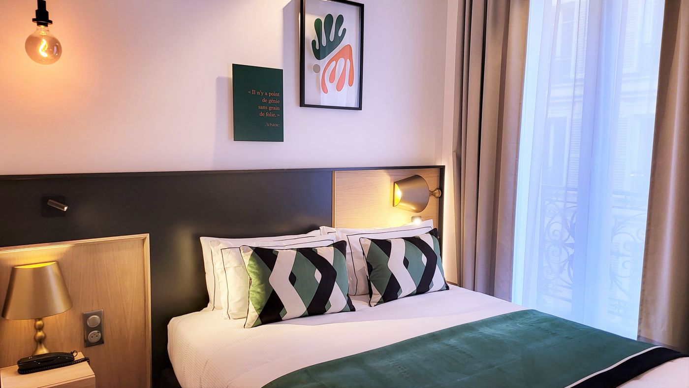 Star-Champs-Elysees-Room-28