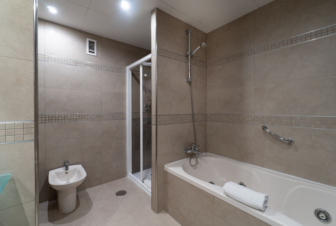 MS-Maestranza-Hotel-Room-21