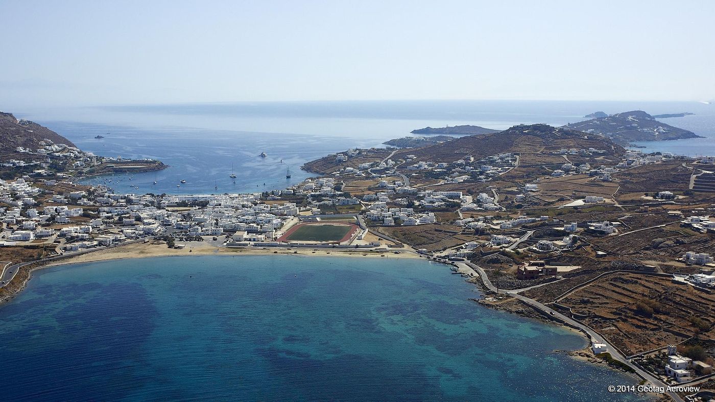 Dionysos-Luxury-Hotel-Mykonos-Beach-36