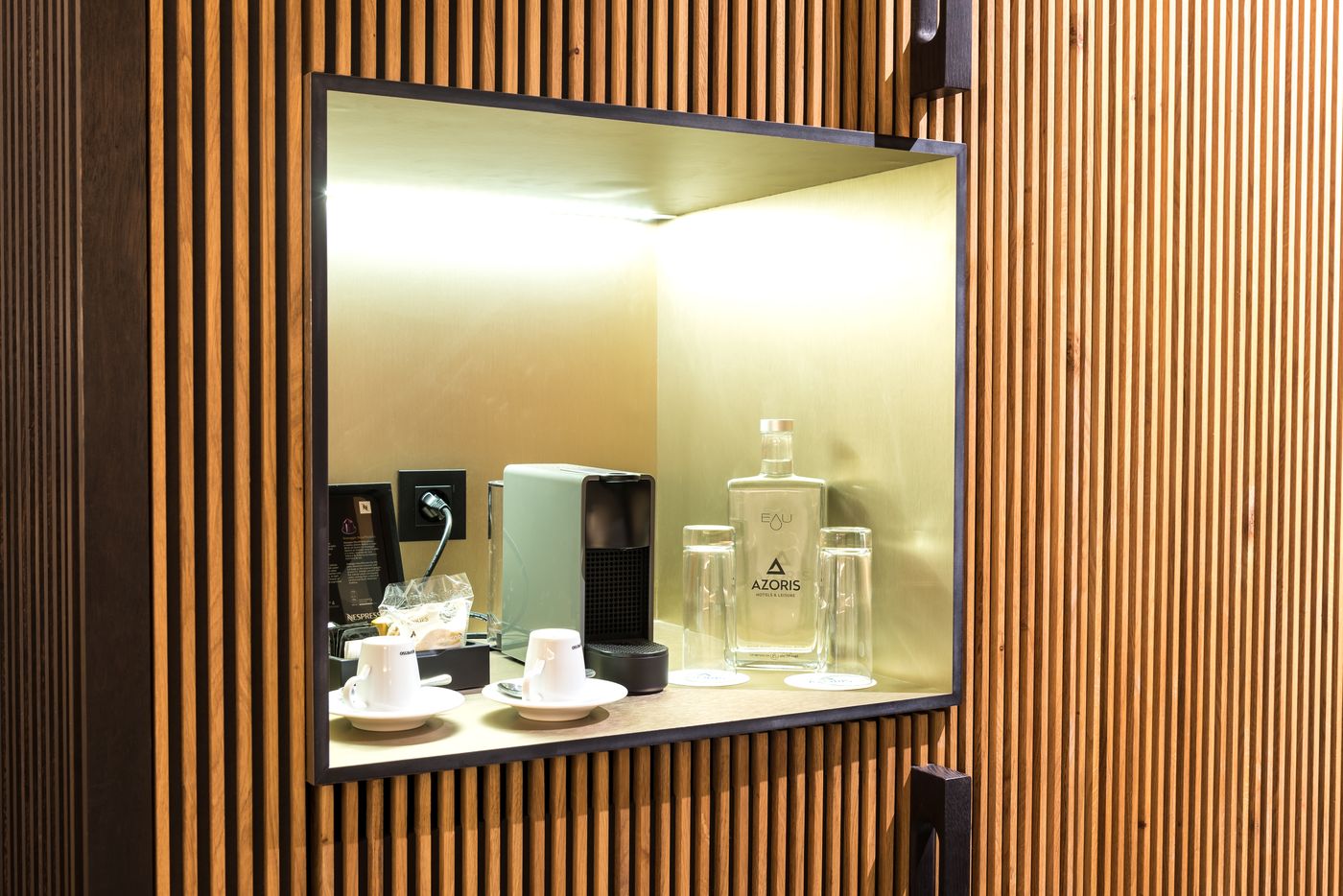 Azoris-Royal-Garden-Leisure---Conference-Hotel-Room-66