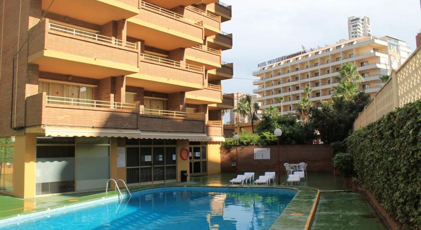Torre Trebol Apartments