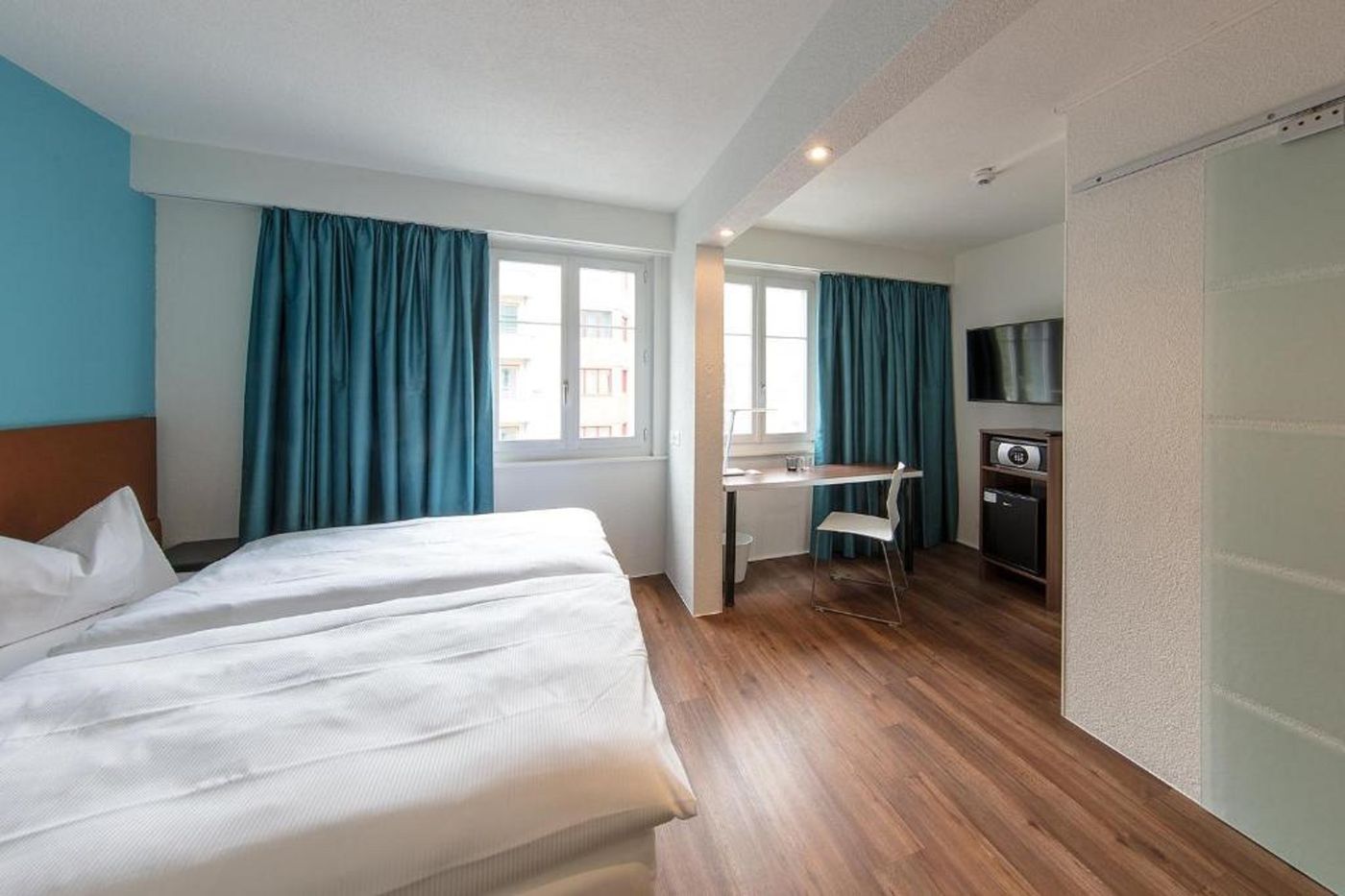 Royal Hotel Zurich-Switzerland-Zurich-Room-9