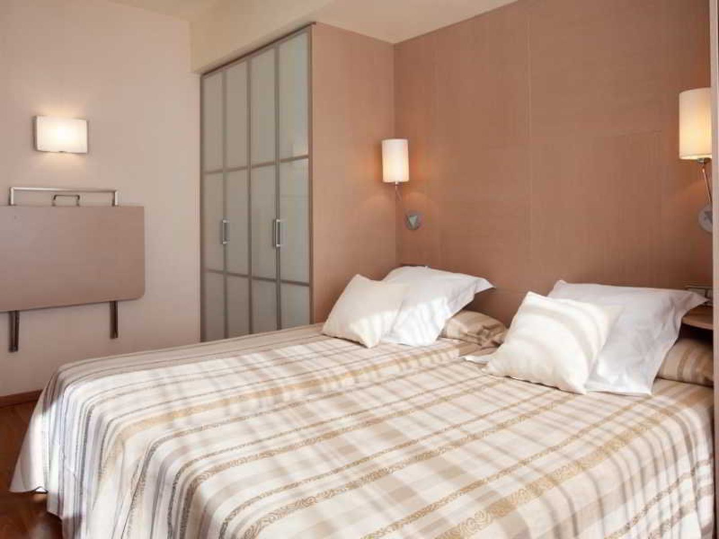 Aparthotel Silver-Spain-BARCELONA-General view-1