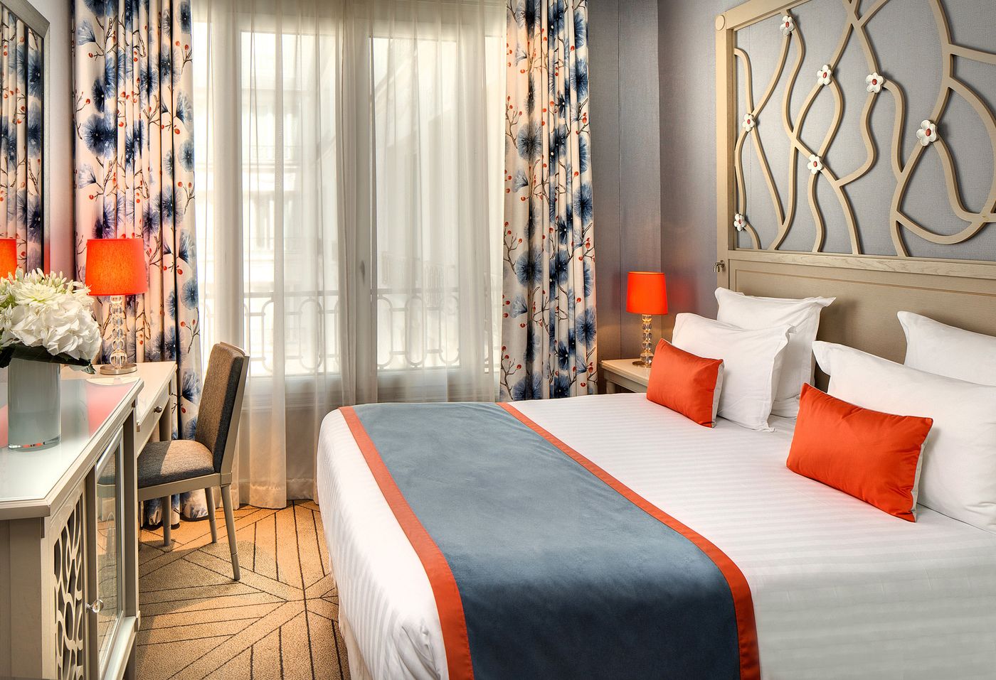 Rochester-Champs-Elysees-Room-27