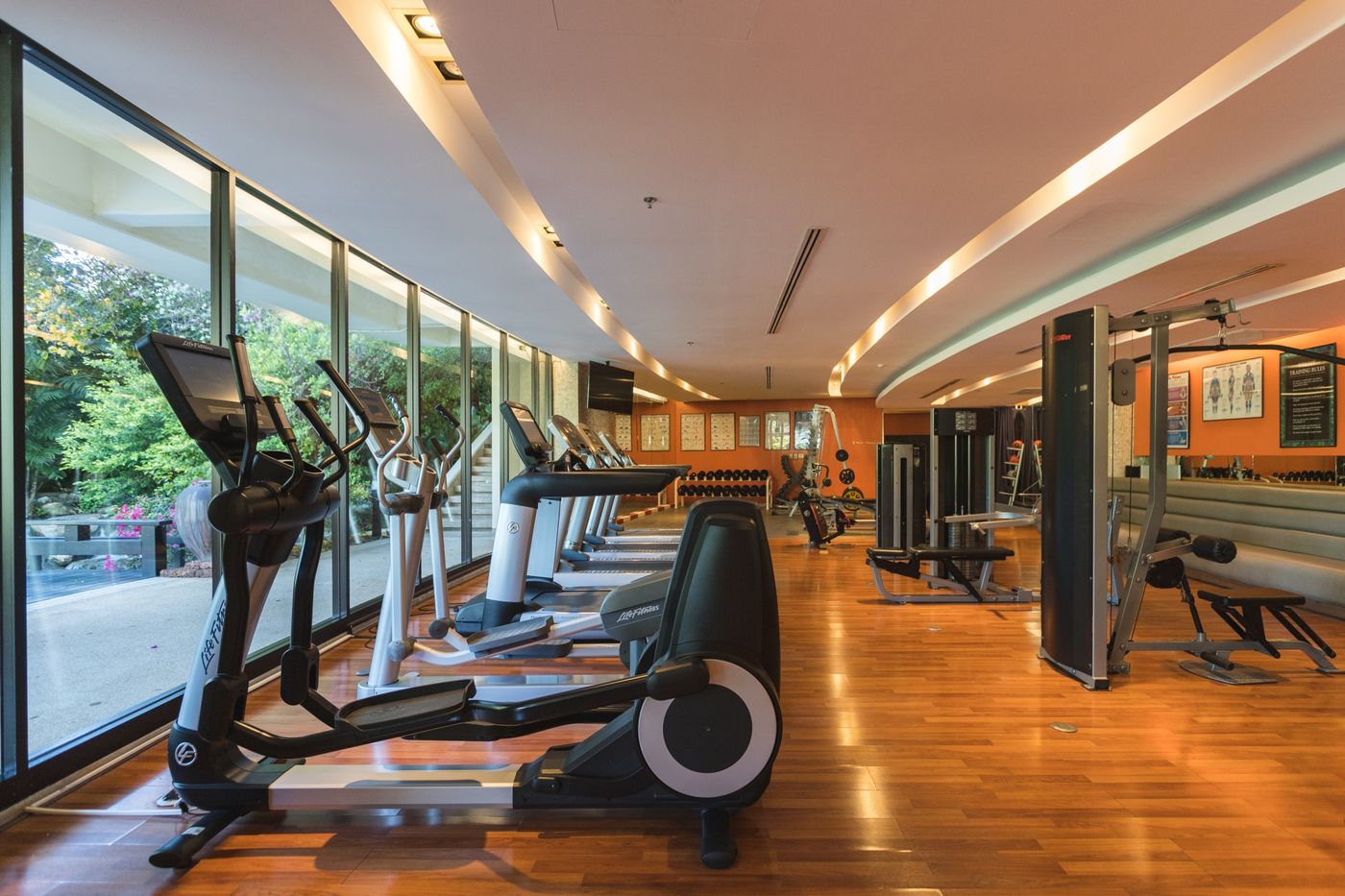 Hilton-Phuket-Arcadia-Resort---Spa-Sports-and-Entertainment-65