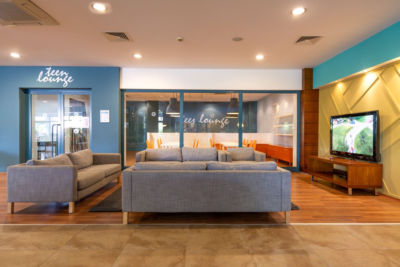 Barut-B-Suites-Bar-57