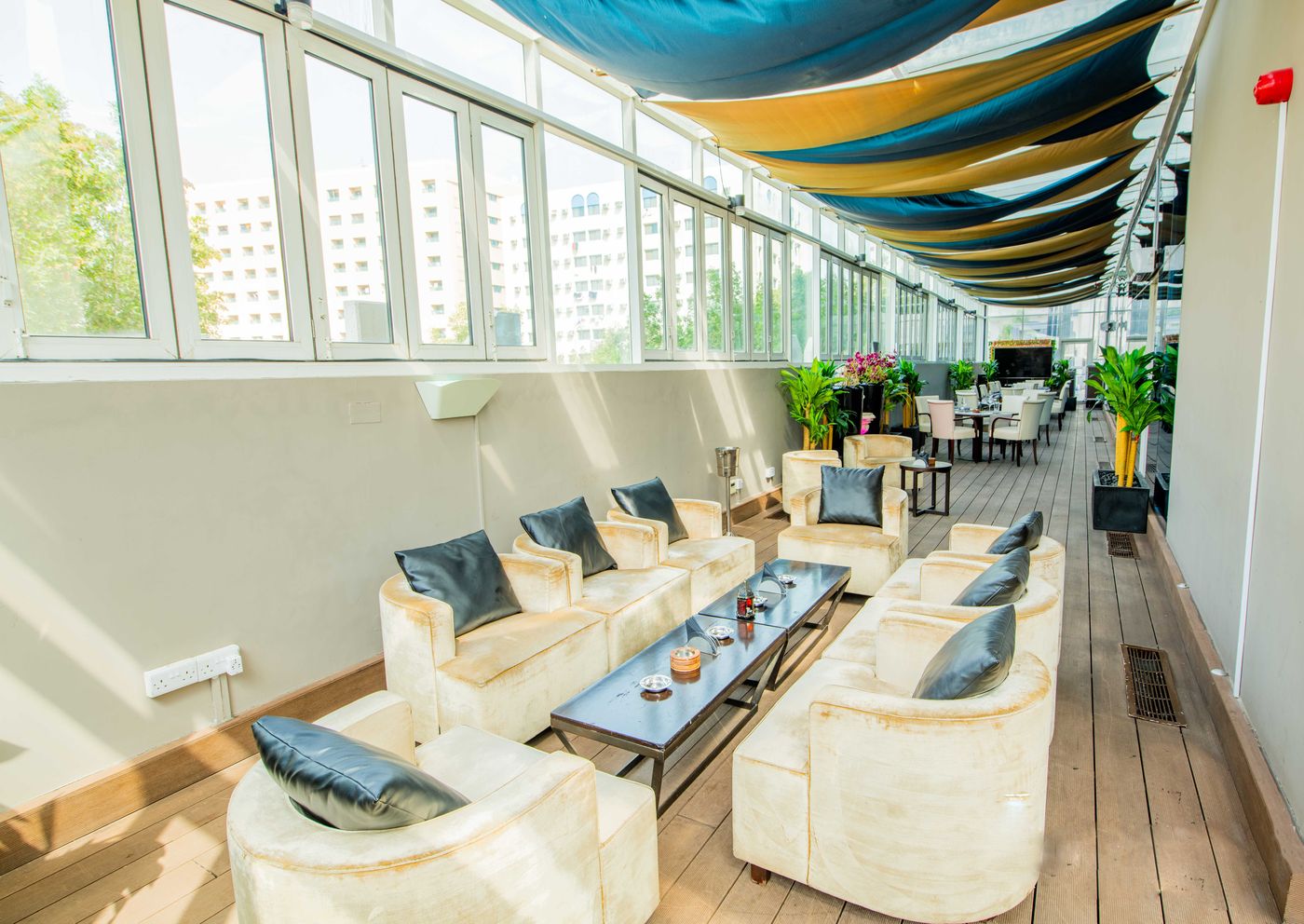 The-Canvas-Dubai--McGallery-by-Sofitel--Melia-Dubai--Restaurant-29