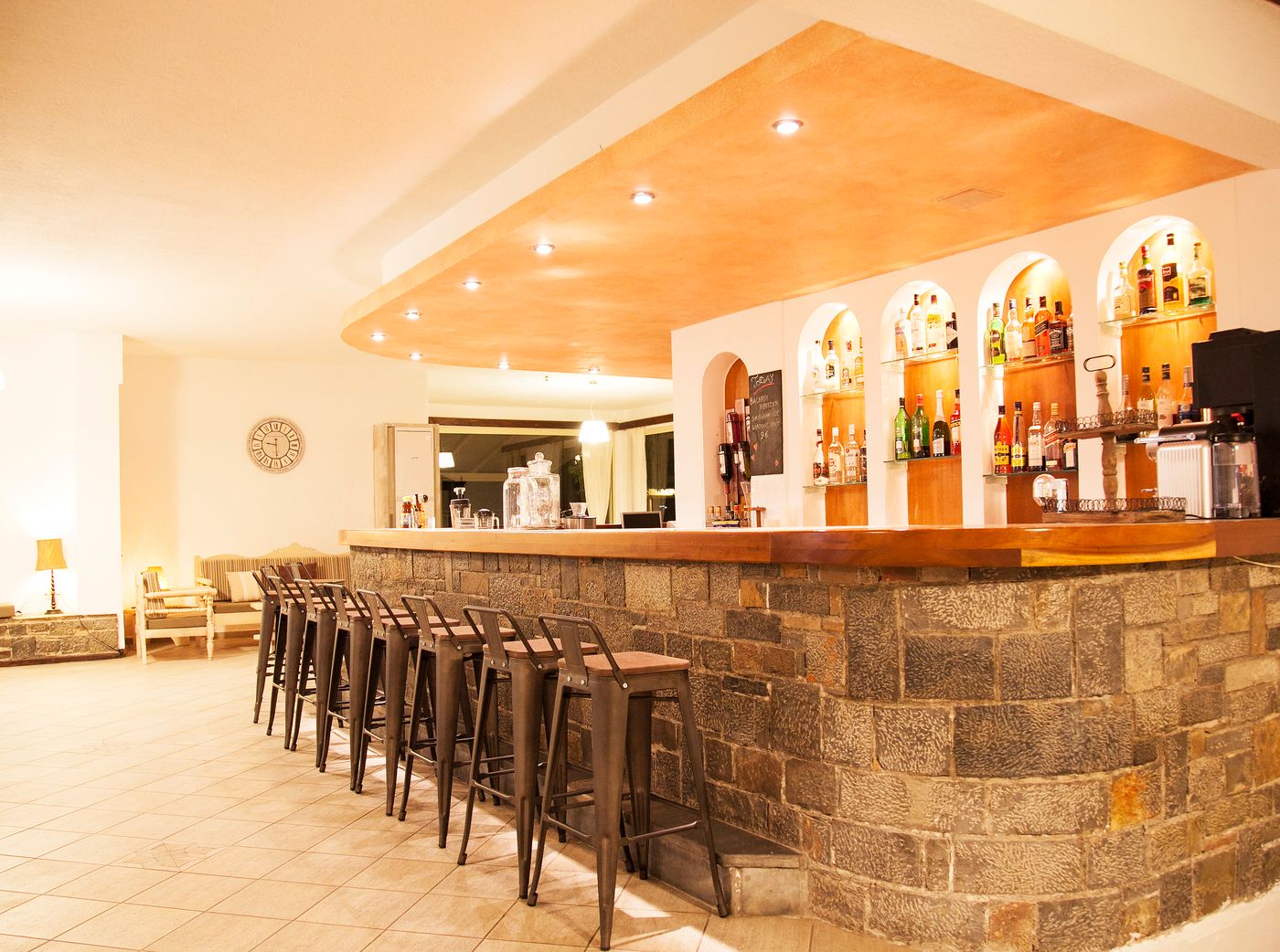 Elpida Village Hotel