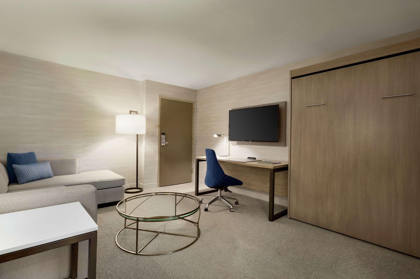 DoubleTree-Suites-by-Hilton-Hotel-Boston-Cambridge-Room-30