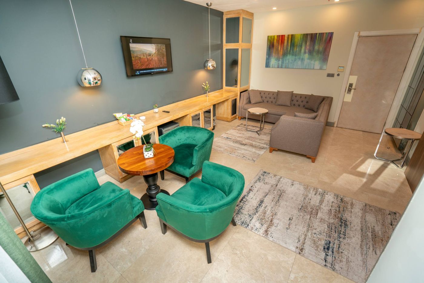 The-Gate-30-Suites-Hotel-Room-5