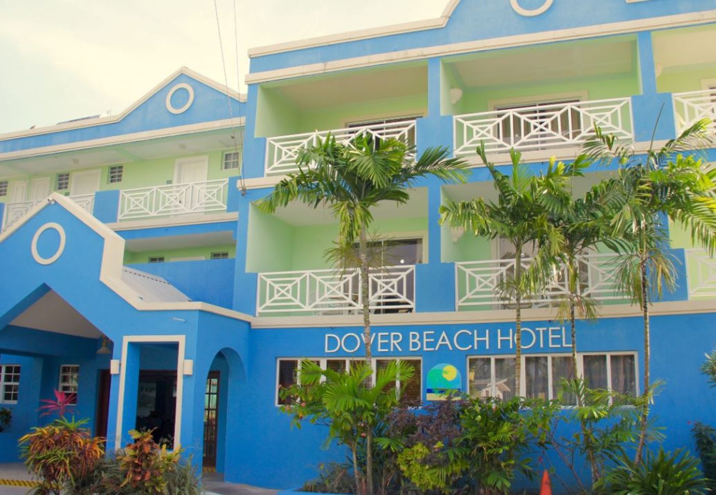 Dover Beach Hotel