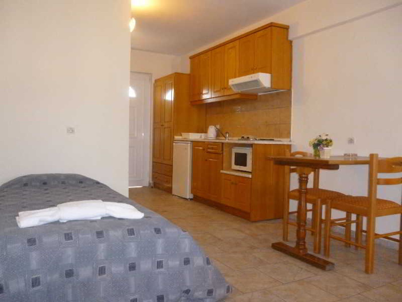 Alexis-Pool-Apartments-Room-21