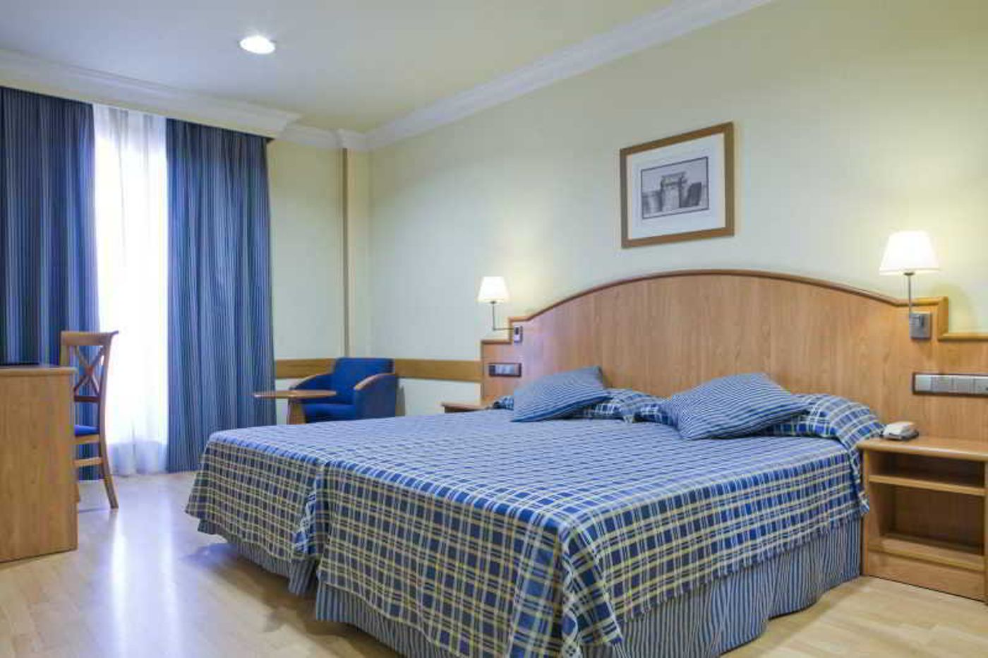 II-Castillas-Madrid-Room-9