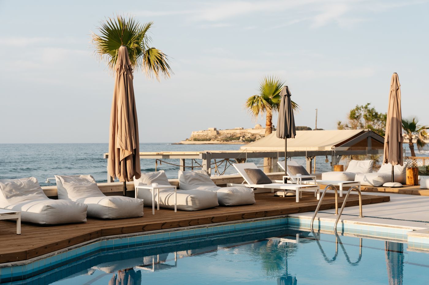 Petradi-Beach-Lounge-hotel-Pool-5