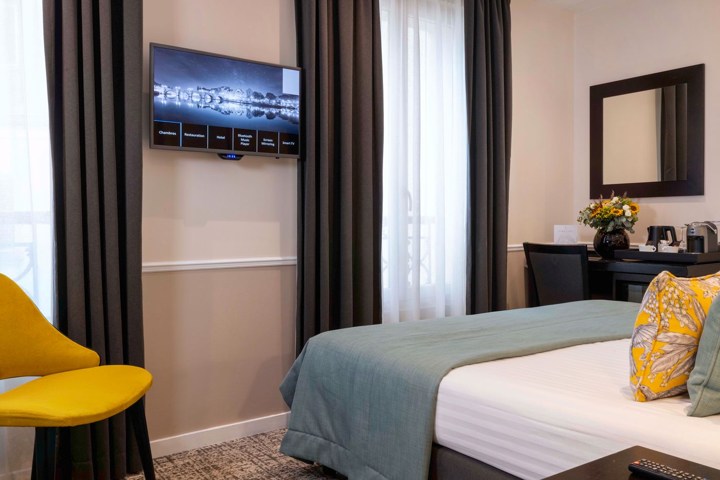 Park-Lane-Paris-Room-38