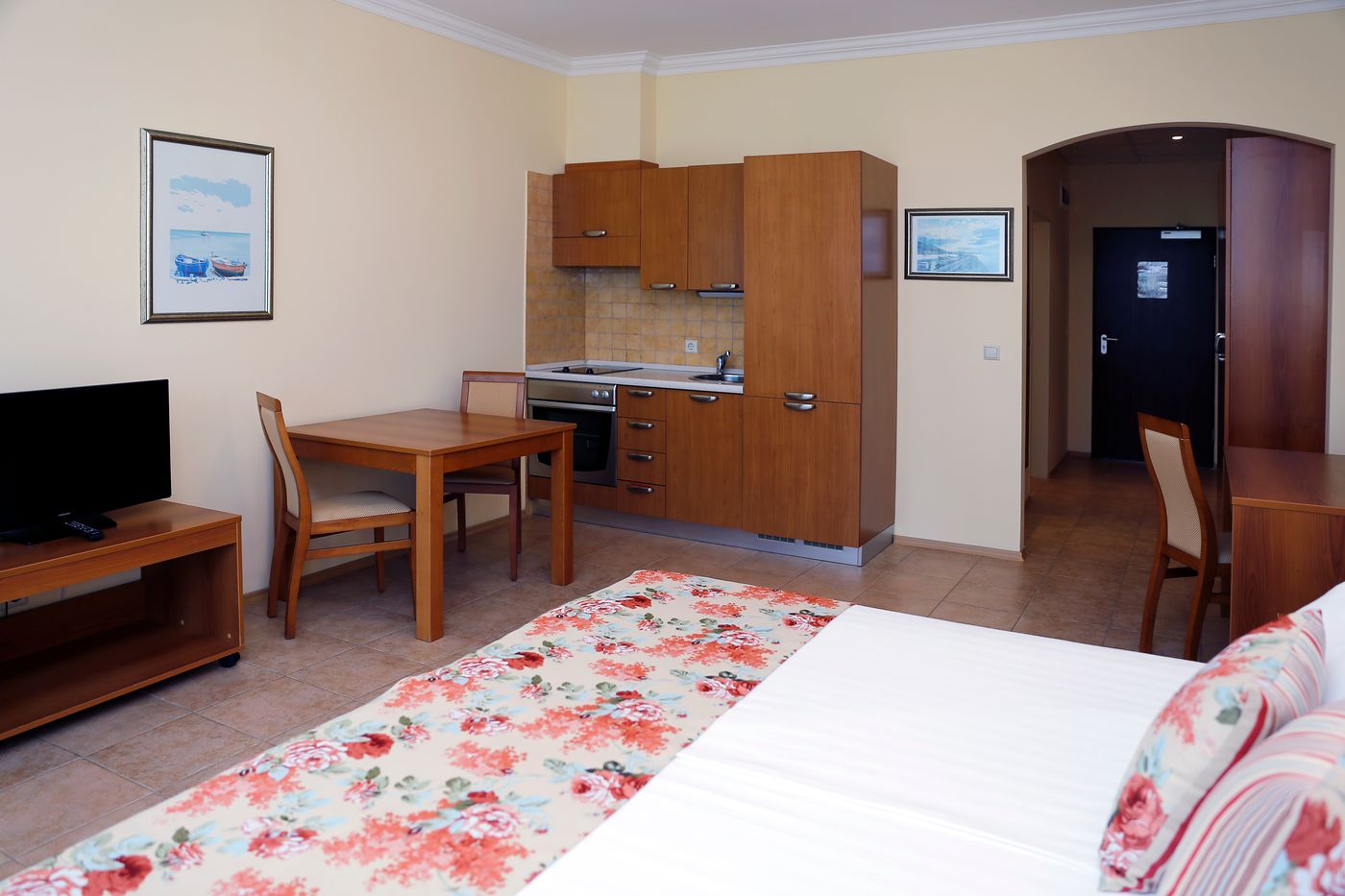 Sunset-Resort-Room-33