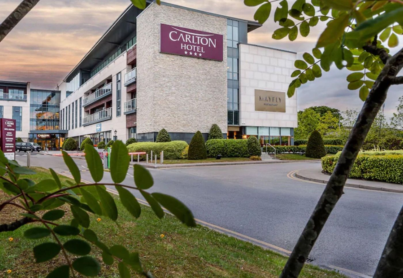 Carlton-Hotel-Dublin-Airport-Terrace-10