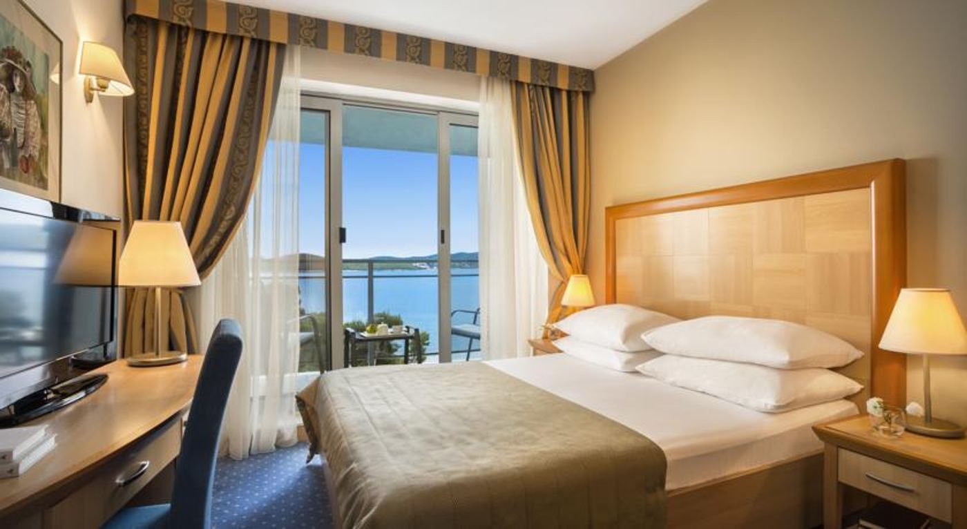 Aminess Grand Azur Hotel