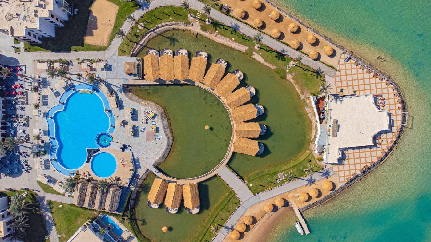 Panorama-Bungalows-Resort-El-Gouna-Pool-7