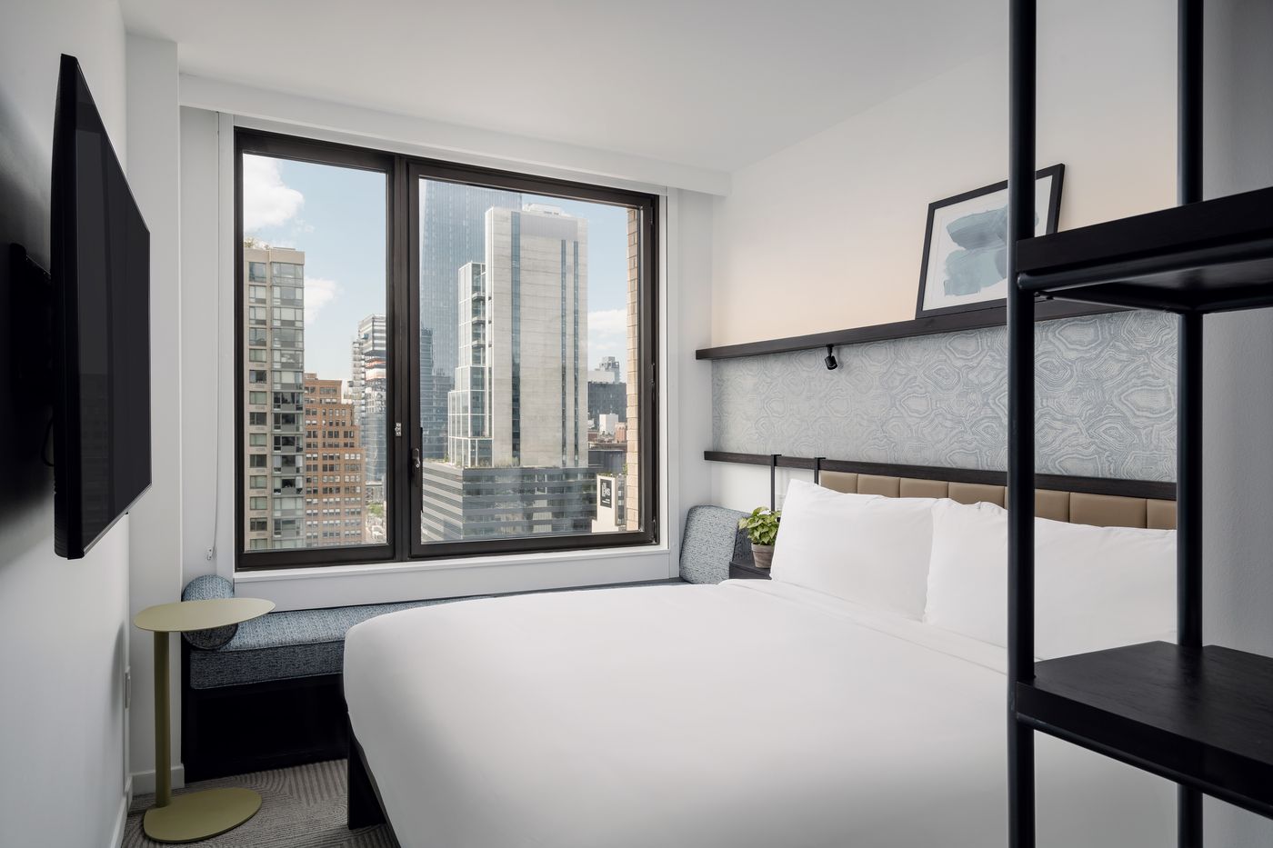 Arlo-Midtown-Times-Square-Room-33
