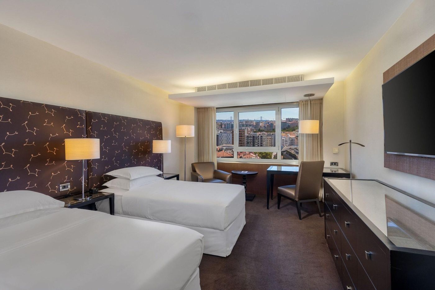 Sheraton-Lisboa-Hotel---Spa-Room-26