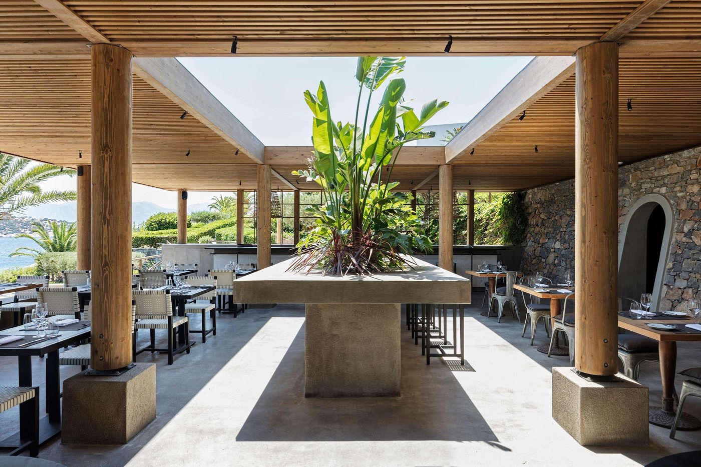 Sensimar-Minos-Palace-Bar-16