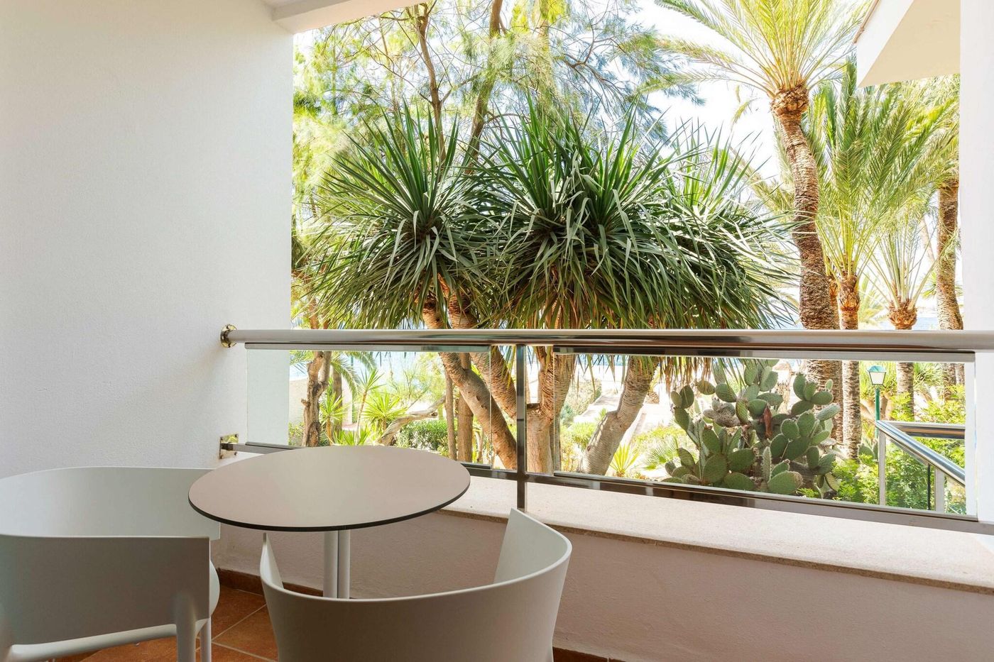 THB-Los-Molinos-Class-Room-40