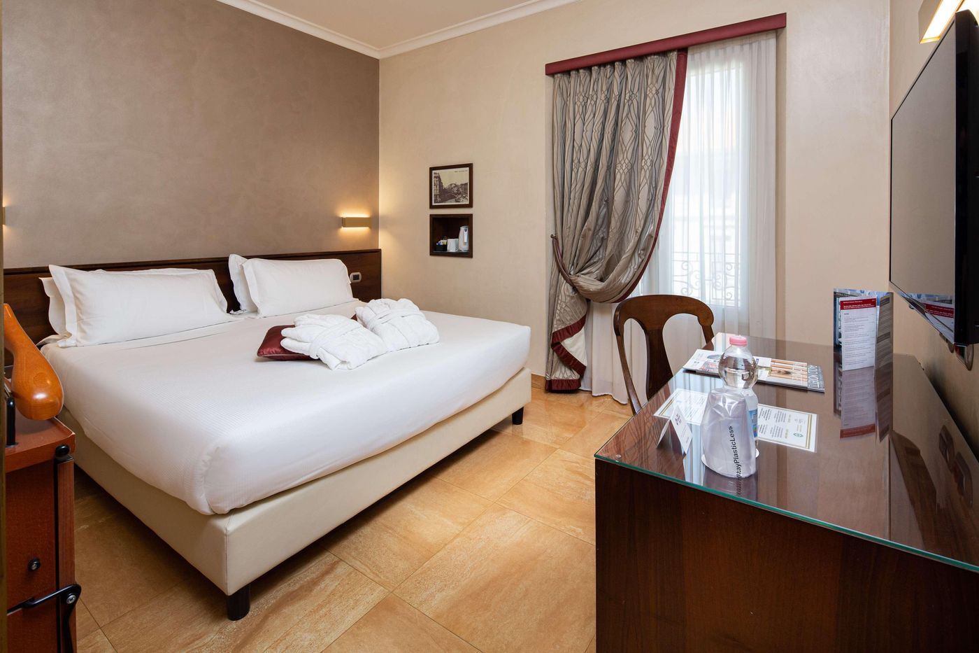Best-Western-Plus-Hotel-Galles-Room-24