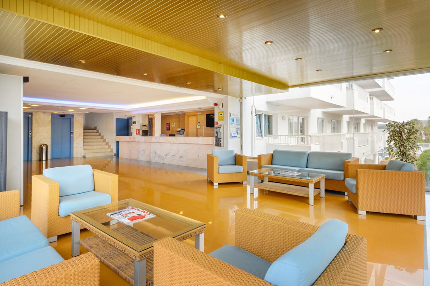 Vibra Monterrey Aparthotel