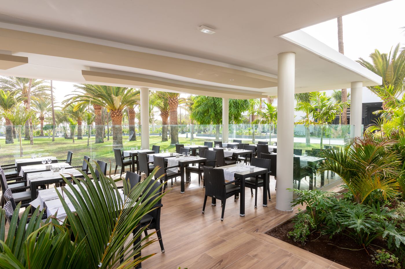 Club-Hotel-Riu-Gran-Canaria-Restaurant-16