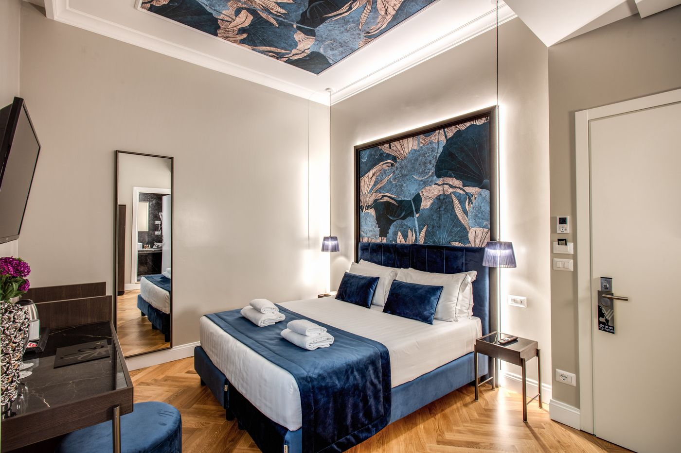 Hotel-55-Fiftyfive-Room-17