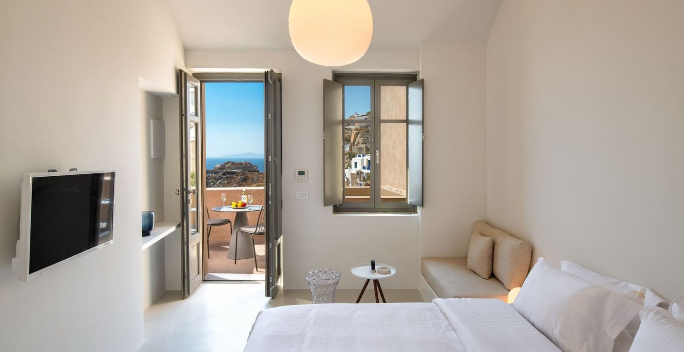 Old-Castle-Oia-Room-2