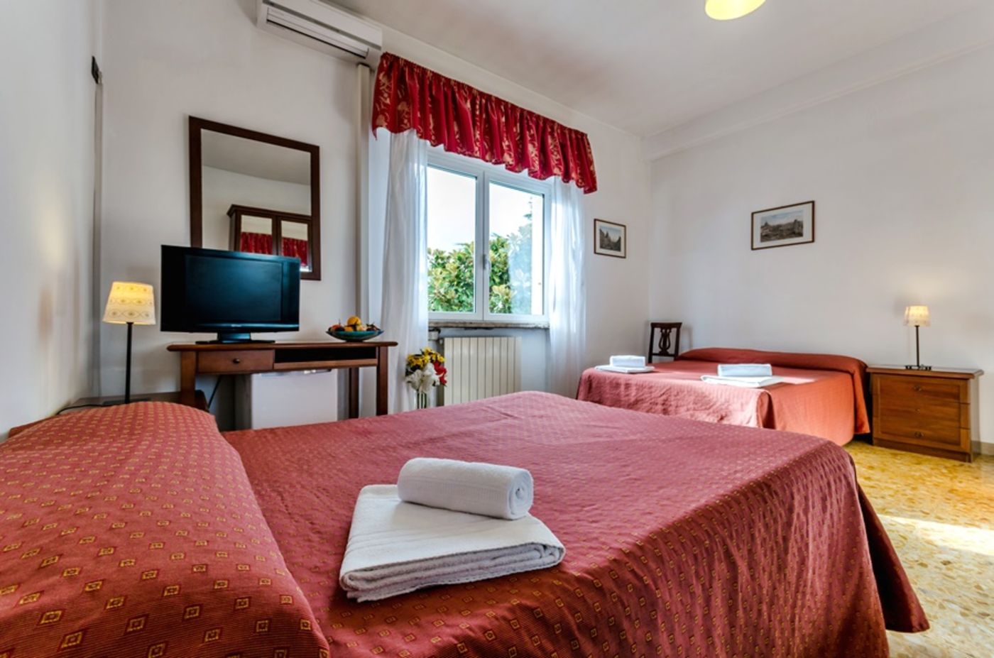 Antico-Acquedotto-Hotel-Room-8