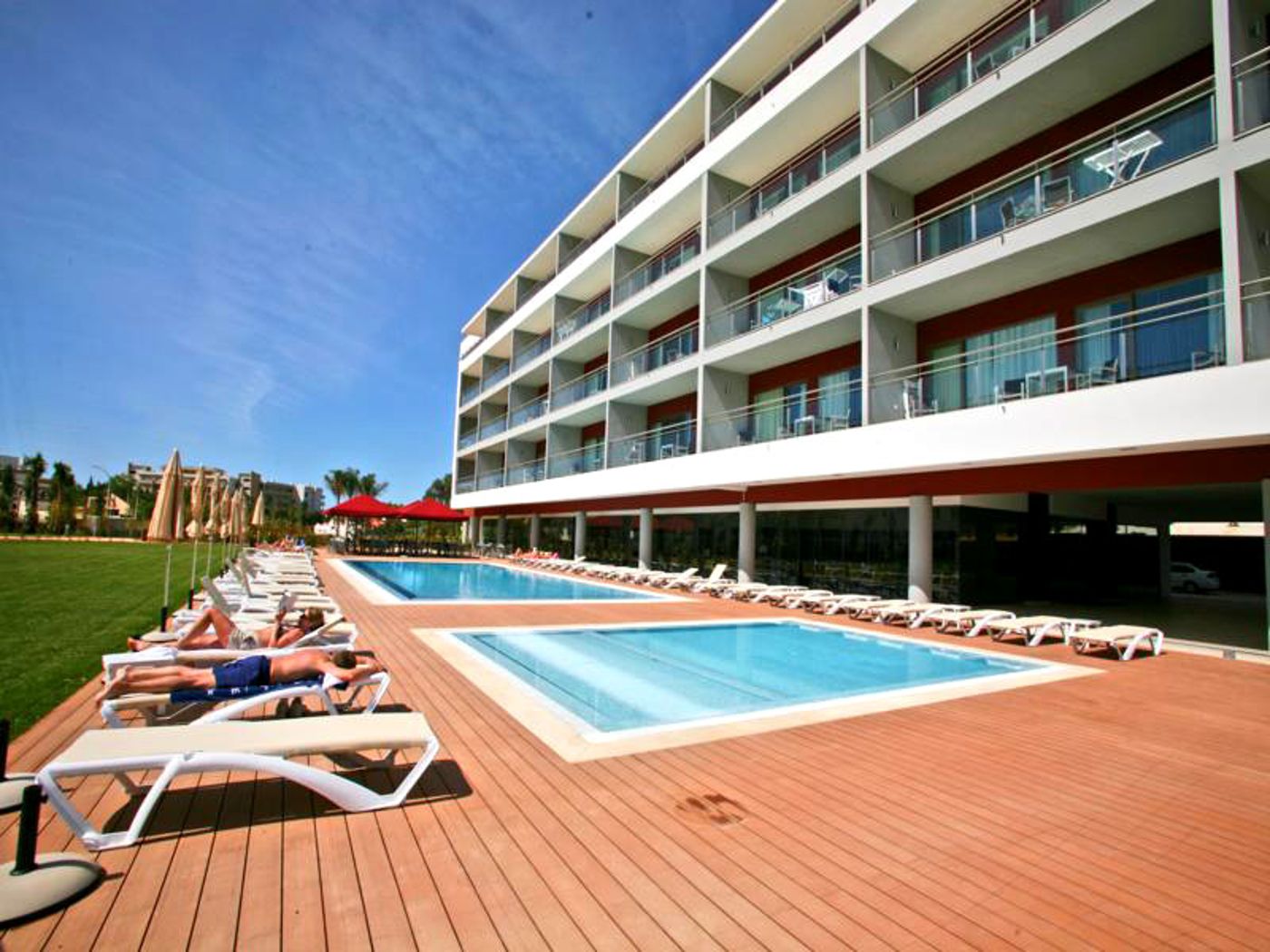 Areias Village Hotel and Apartments