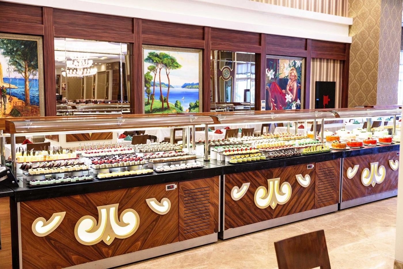 Side-Premium-Restaurant-42