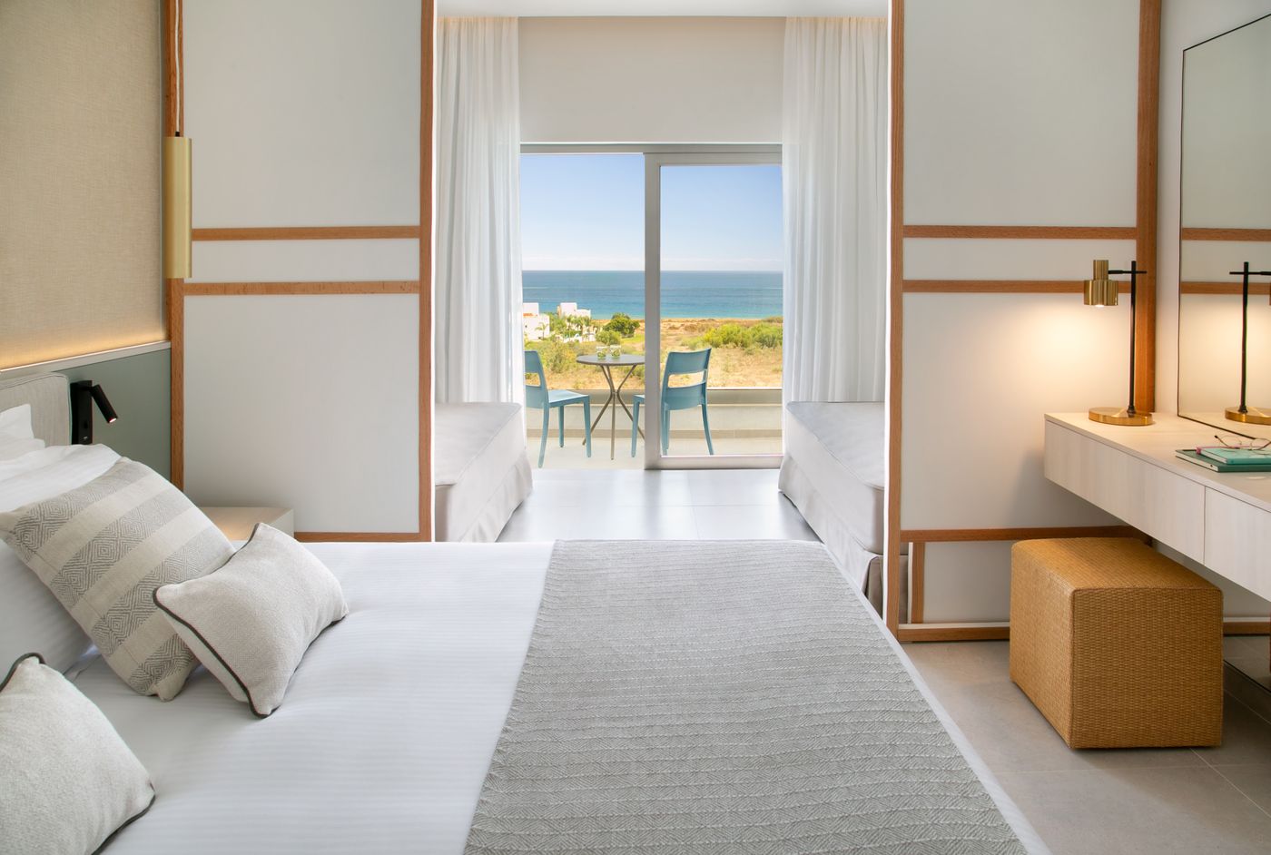 Atlantica Aqua Blue Hotel