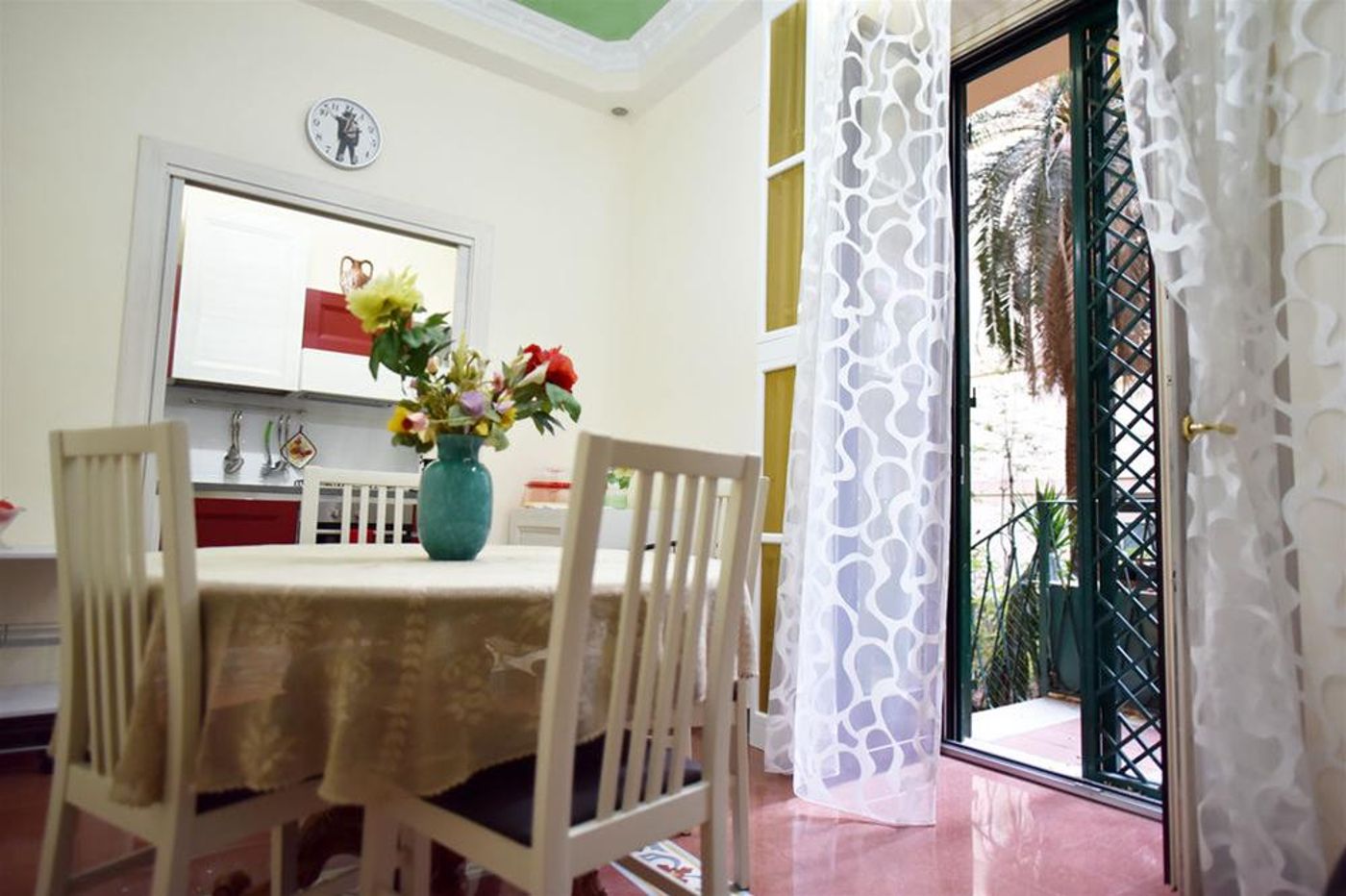 Anthony-B-B-General-view-1