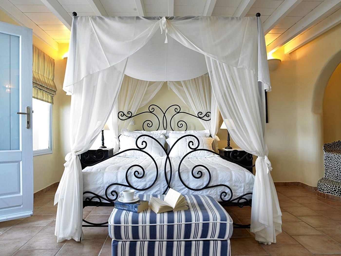 Suites-of-the-Gods-Cave-Spa-Room-29