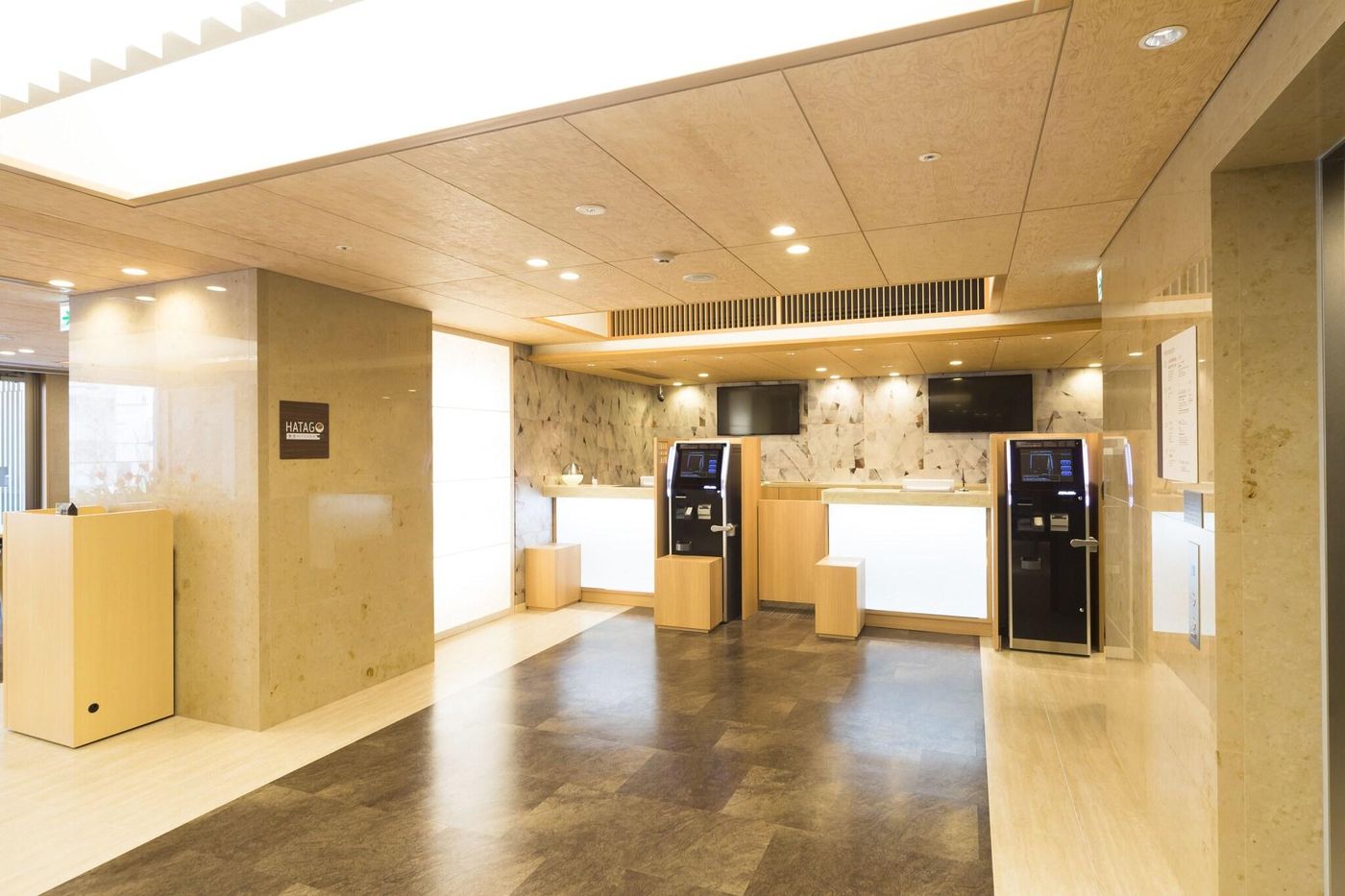 Dormy Inn Premium Kanda-Japan-Tokyo-Lobby-9