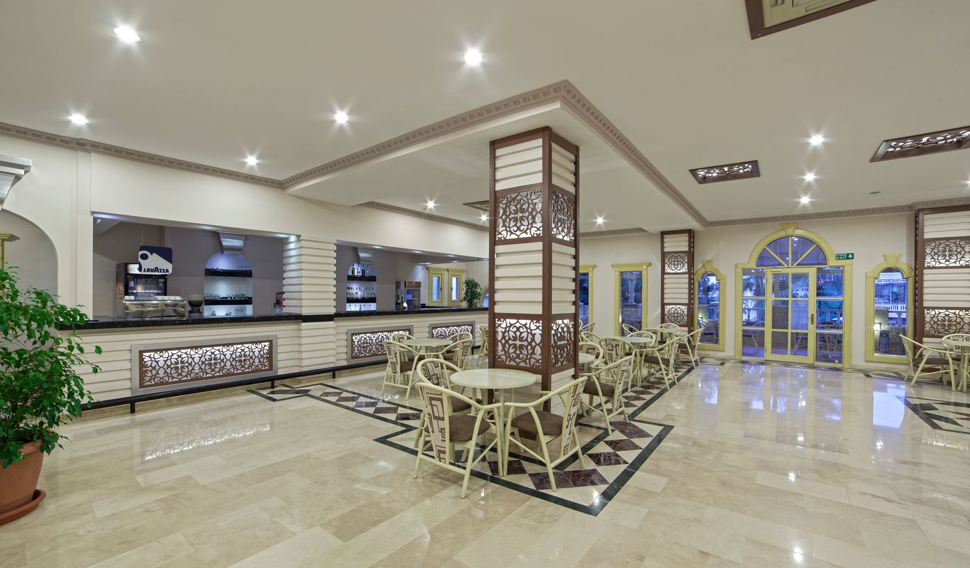 Club-Paradiso-Bar-30