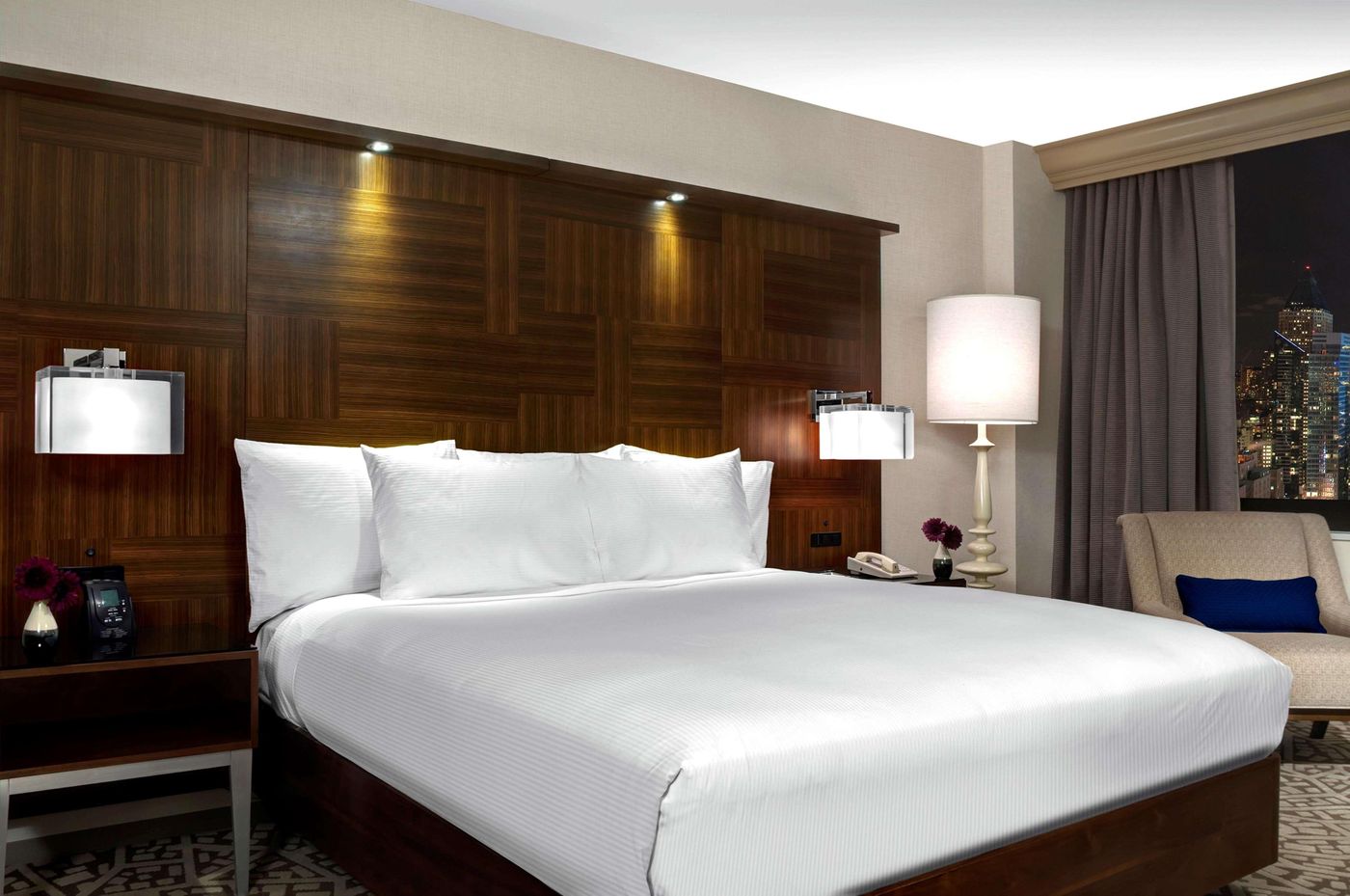 Hilton-New-York-Times-Square-Room-32