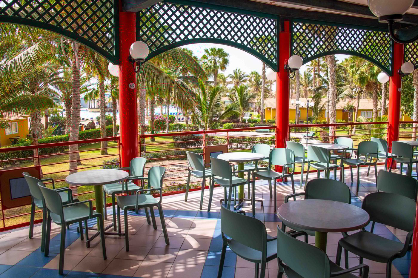 Vila-Do-Farol-Bar-27