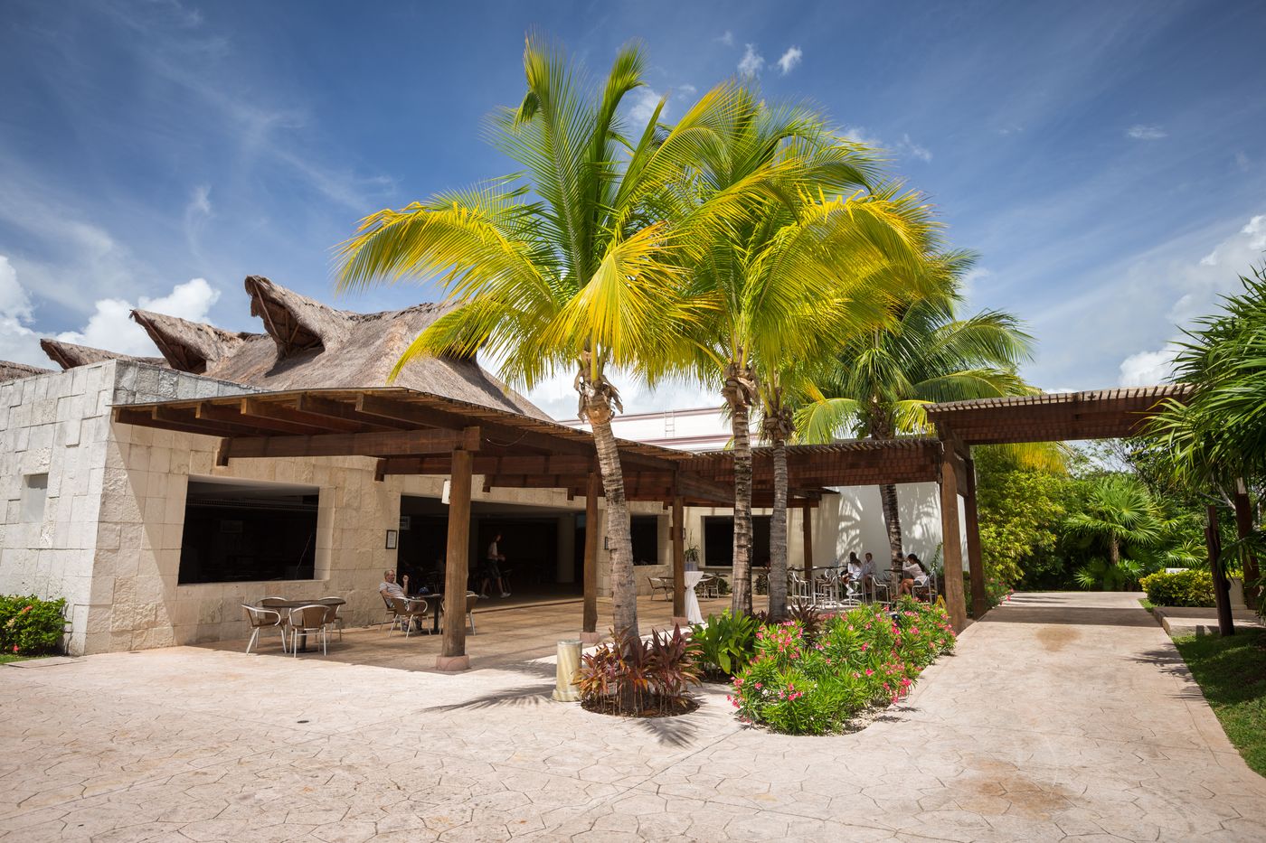 Bluebay-Grand-Esmeralda-General-view-6