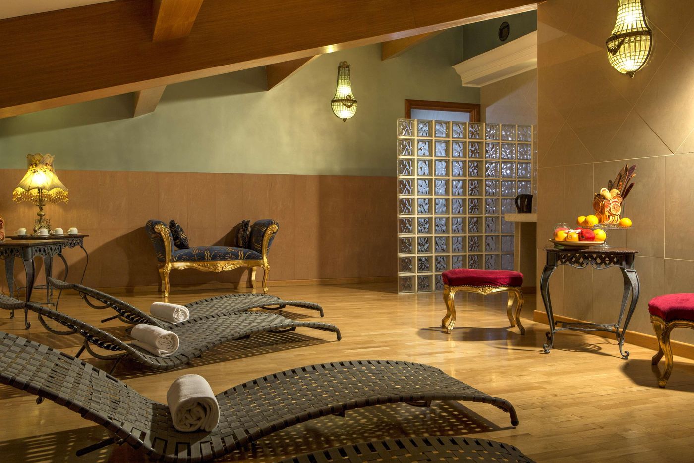 Golden-Tulip-Rome-Piram-Sports-and-Entertainment-5