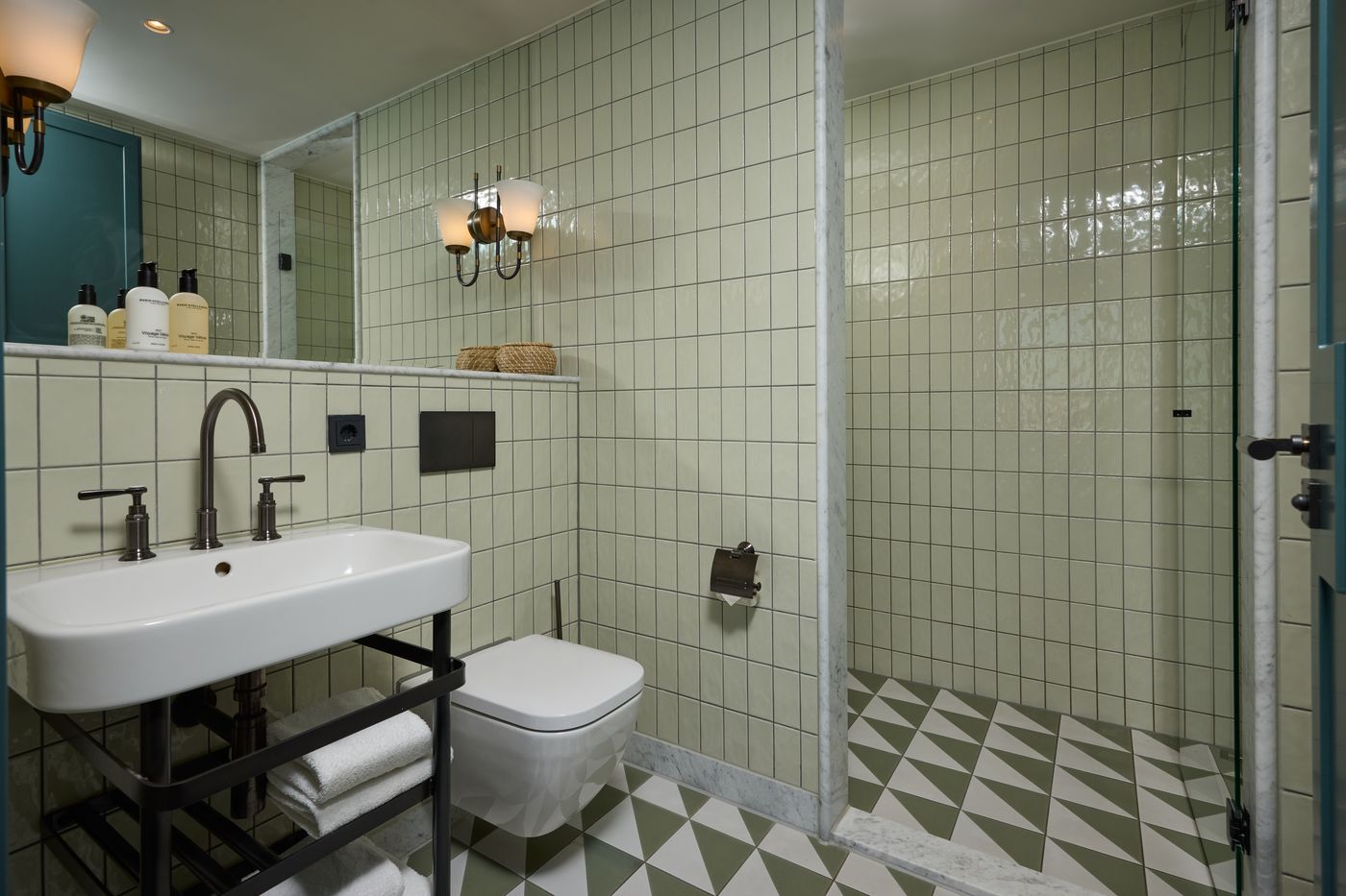 The-July---Boat-and-Co-Room-50